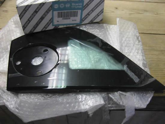 735393395 Sierstuk zijspiegel links