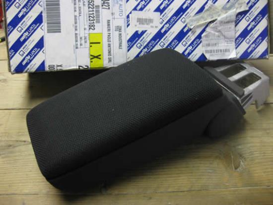 735311637 Armsteun antraciet stof Fiat Stilo
