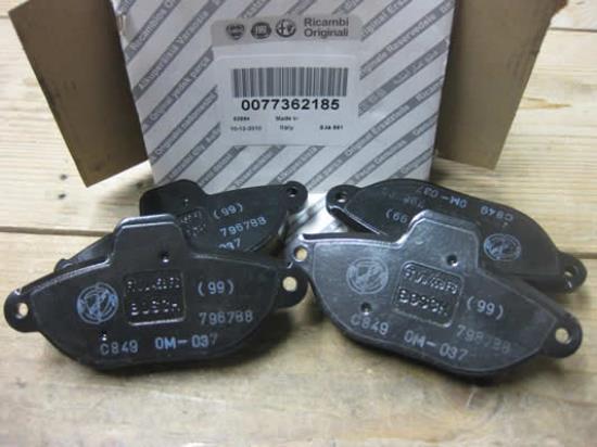77362185 Remblokset voorzijde Fiat Punto Lancia Ypsilon Panda
