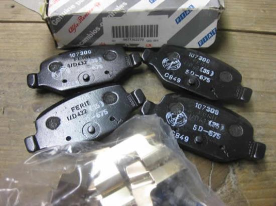 77362270 Remblokset achterzijde