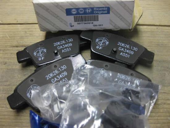 77363518 Remblokset achterzijde