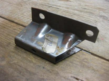 112247 Montage steun achterbumper links Alfa 33 905 907