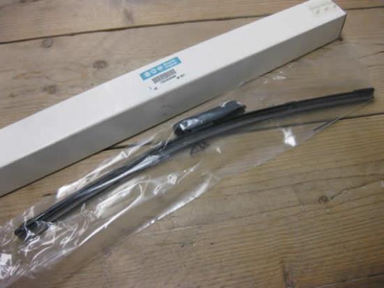 1353220080 Ruitenwisser rechts 480mm