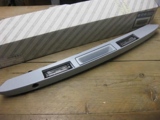 735515698 Greep achterklep met kentekenverlichting spuitbaar Fiat Panda
