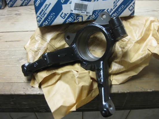 46468135 Fusee voorzijde links