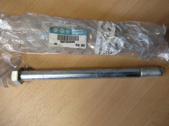 7603698 Bout vering achterzijde