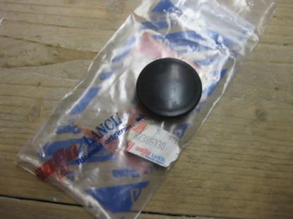 82386130 Afdekdop veerpoot Fiat Croma Lancia Delta Thema Turbo V6 Evolution