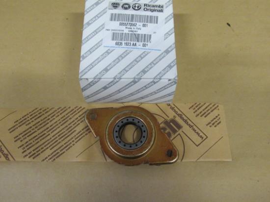 55273562 Keerring druklager