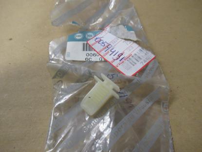 60594191 Paravan plug