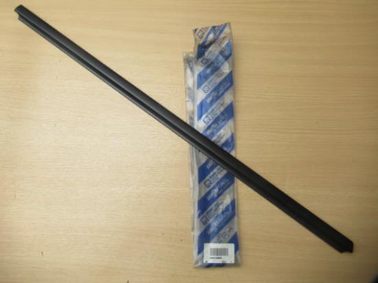 7738651 Profielrubber raam rechter voorzijde
