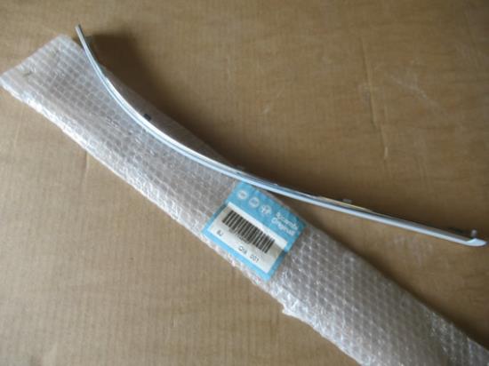 71748457 Chrome sierlijst achterbumper rechterzijde