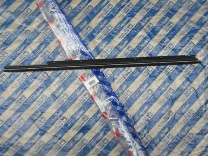 735273317 Rubber tussen deurpaneel en portier