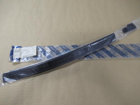 9408320898 Achterste daklijst rechts