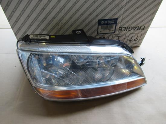 51747606 Koplamp rechterzijde