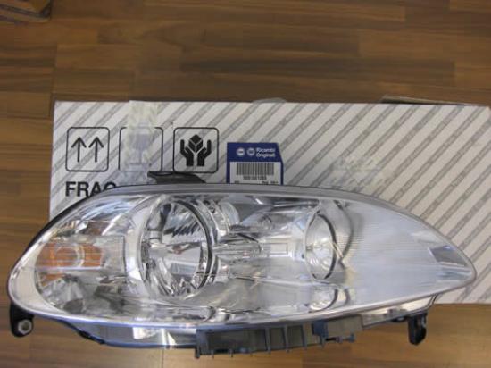 51801265 Koplamp rechts