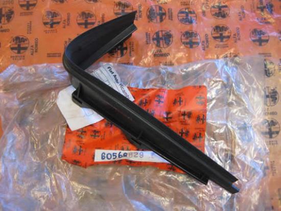 60566829 Beschermkap linksachter