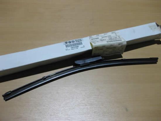 1367570080 Ruitenwisser rechts 480mm