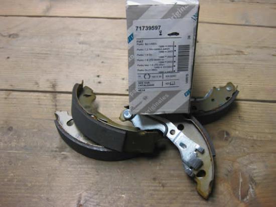 71739597 Remschoenset