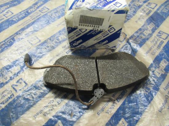 9945810 Remblokset voorzijde