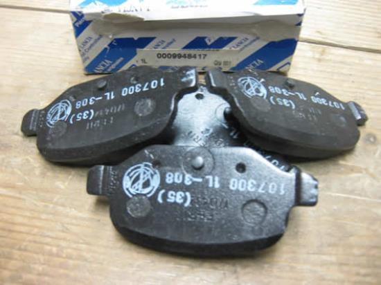 9948417 Remblokset achterzijde