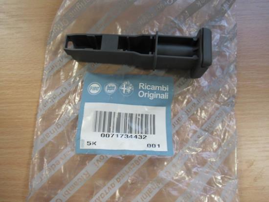 71734432 Bus hoofdsteun montage