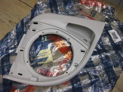 735363491 Montage steun luidspreker voordeur links