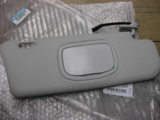 735420448 Zonneklep rechterzijde