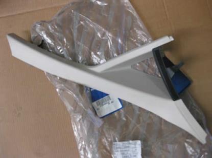 735490241 Bekleding a-stijl rechts