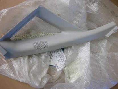 735358676 Bekleding a-stijl links