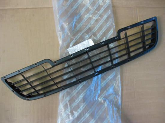 735386522 Voorbumper grille
