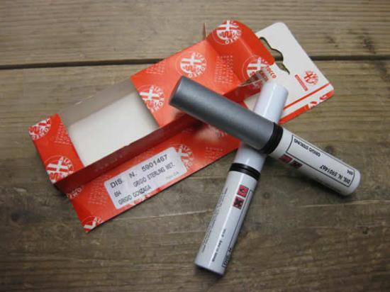 5901467 Lakstift 694 Grigio Sterling Met