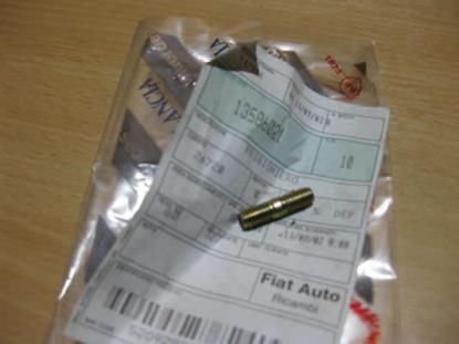 13586021 Tapeind M6x22mm