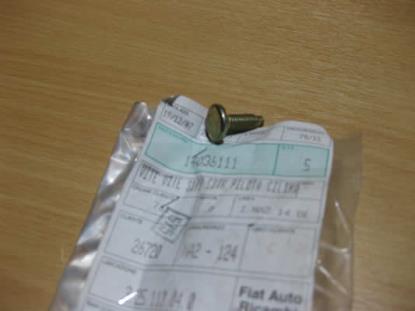 14036111 Bout M6x18mm