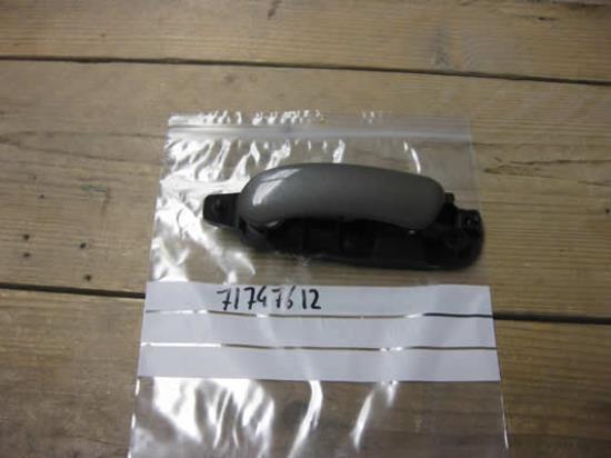 71747612 Deurgreep achterdeur links binnenzijde