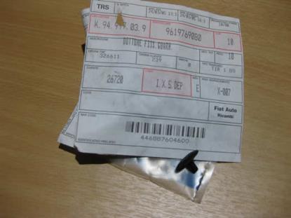 9619769080 Montage clip raamrubber