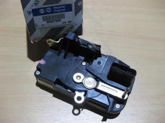 9639373580 Slot voordeur links