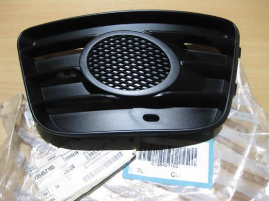 735457105 Grille voorbumper links