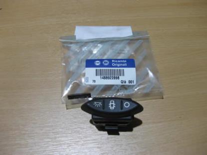 1488922898 Schakelaar binnenverlichting