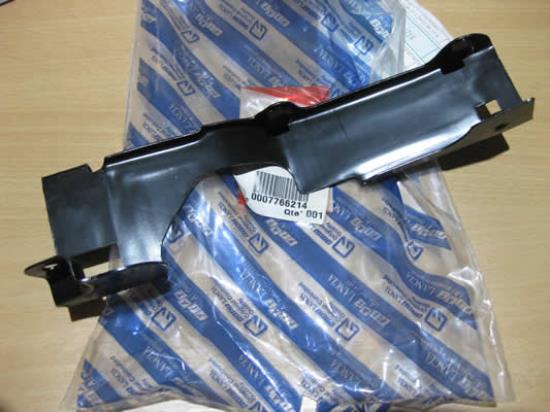 7766214 Afdekkap distributieriem