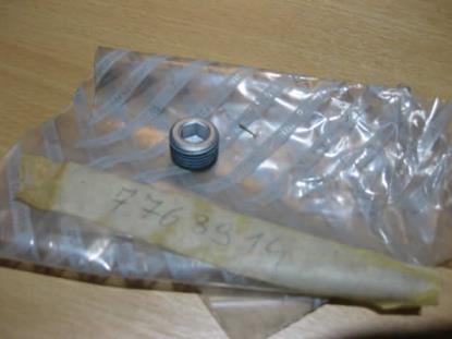 7768914 Plug M16x1.5