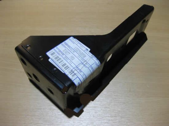 1332960080 Beugel links