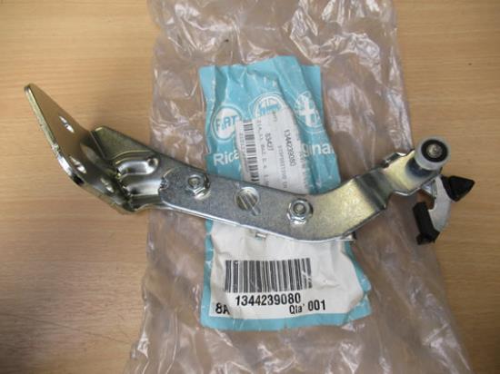 1344239080 Deurgeleider rechterzijde