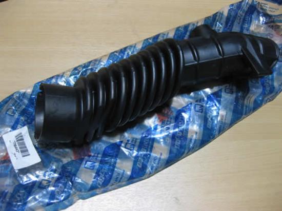 7786443 Lucht inlaatslang