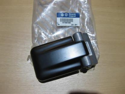 1474087080 Scharnier rechts