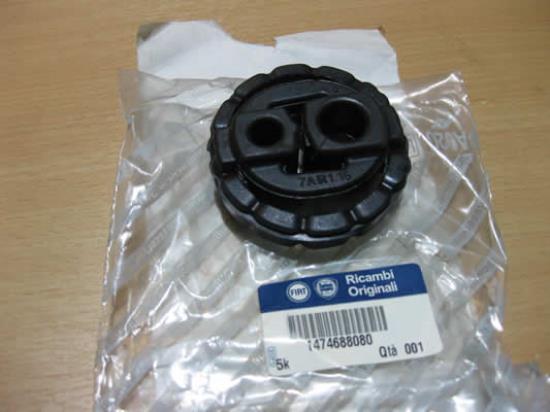 1474688080 Uitlaatrubber