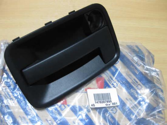 1476387899 Deurgreep rechts