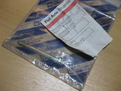 99485223 Bout M6x70mm