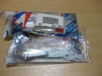 5888777 Remschoen versteller links