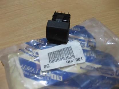 5893529 Schakelaar alarmlichten