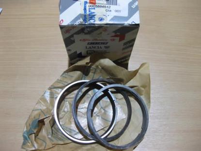 5894842 Zuigerveren set